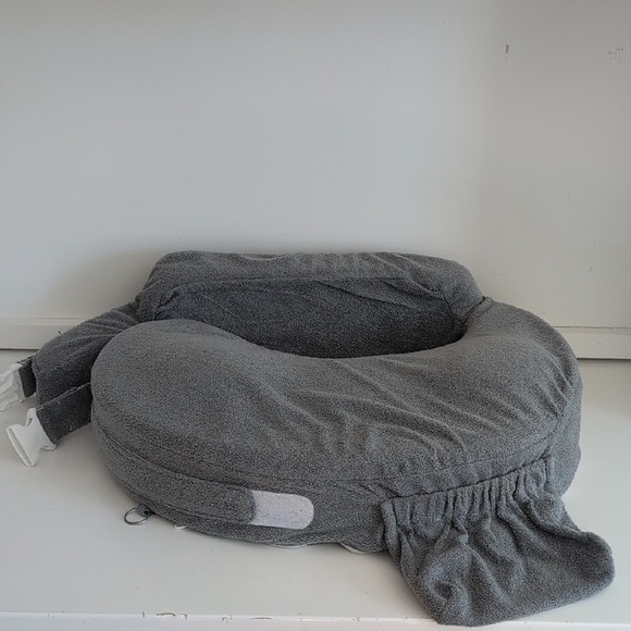 My Brest Friend Deluxe Nursing Pillow in Gray with Pocket, Adjustable Strap - Picture 8 of 16